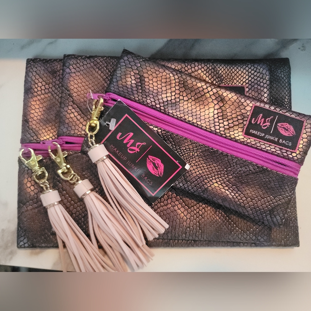 Makeup Junkie Bag Set
